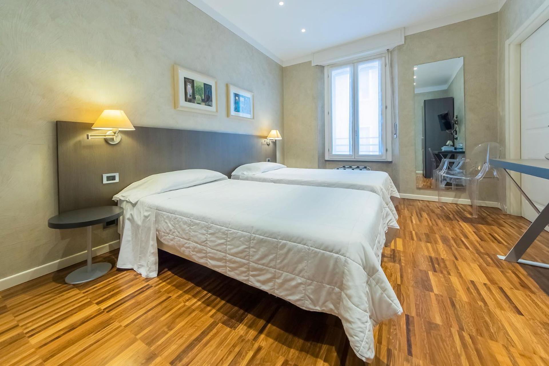 Century Hotel Парма Экстерьер фото